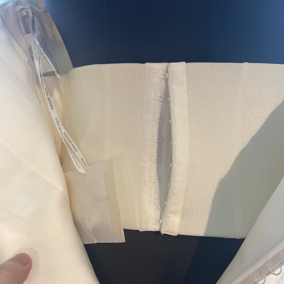 Manuel Mota Ivory Rouched Strapless Gown - Picture 8 of 10